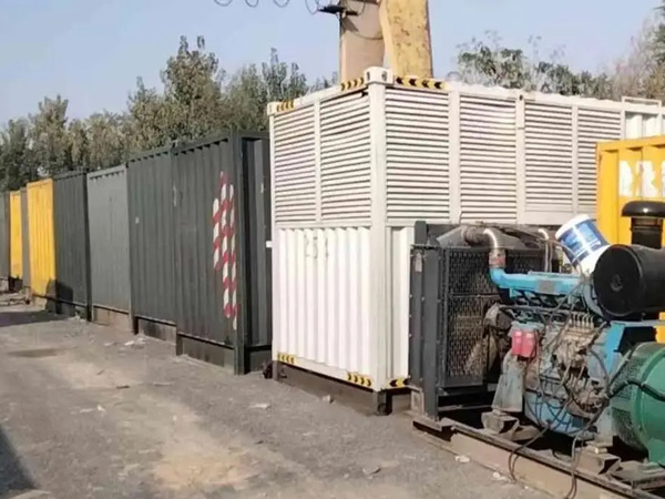官渡200KW柴油发电机机组每小时油耗是多少？